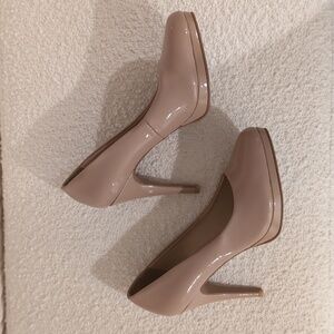 Nude/taupey Nude RSVP Pumps Heels 9.5